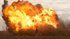 S4.E8 ∙ Chapter Eight: Papa